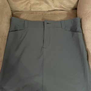 Eddie Bauer grey skort